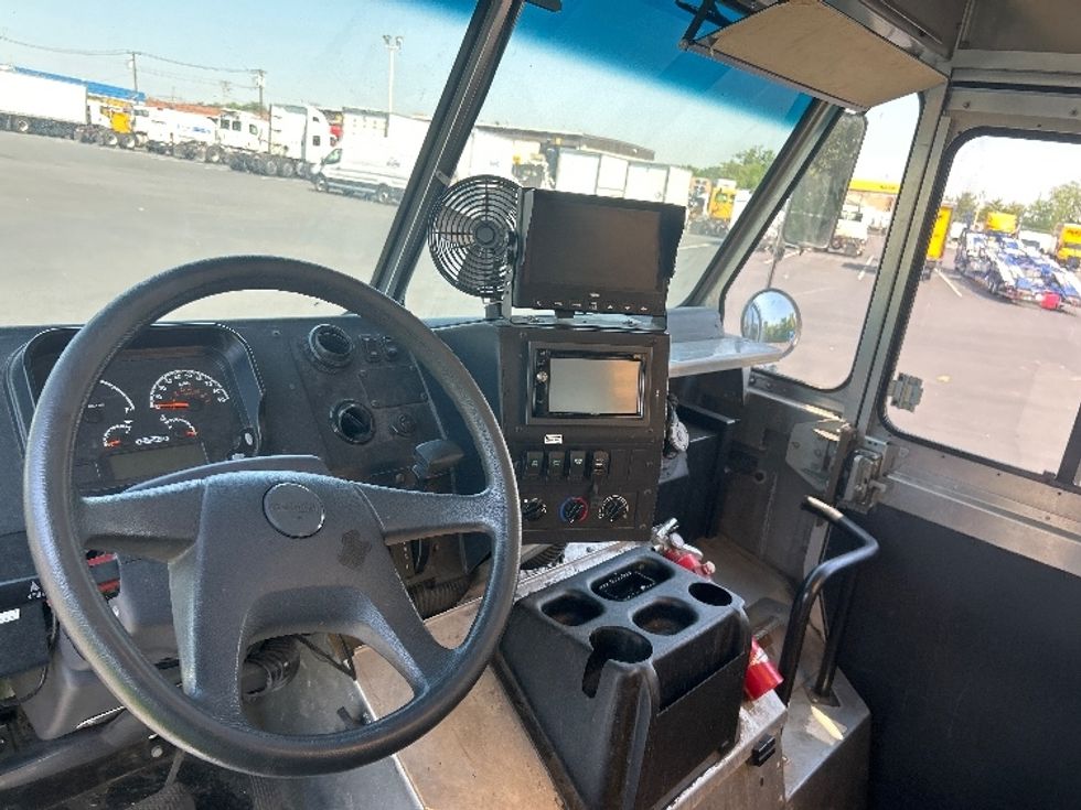 Walk-in Van (Step Van)-Light and Medium Duty Trucks-Freightliner-2022-MT55G-Pennsauken-NJ-82,426\n\t\tmiles-$ 66,000 - Image 16