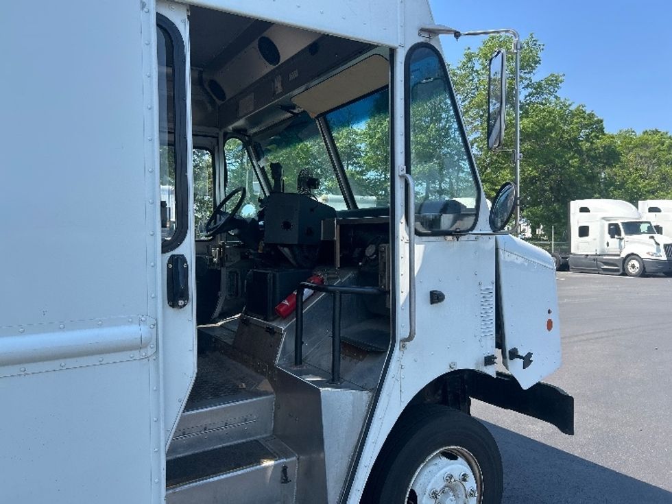Walk-in Van (Step Van)-Light and Medium Duty Trucks-Freightliner-2022-MT55G-Pennsauken-NJ-82,426\n\t\tmiles-$ 66,000 - Image 19