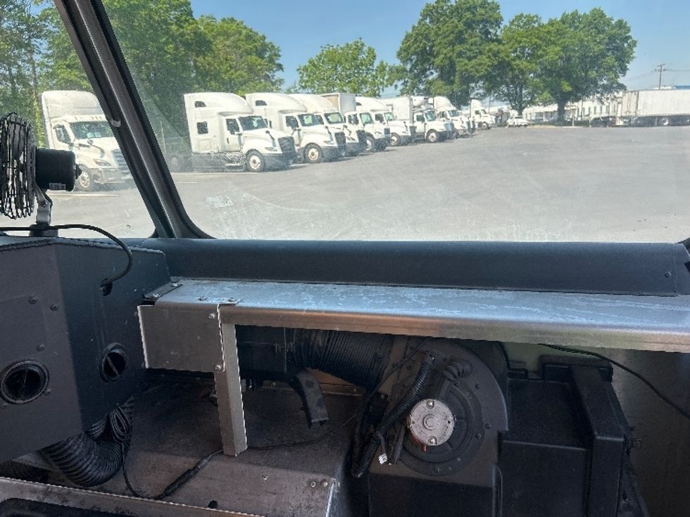 Walk-in Van (Step Van)-Light and Medium Duty Trucks-Freightliner-2022-MT55G-Pennsauken-NJ-82,426\n\t\tmiles-$ 66,000 - Image 20