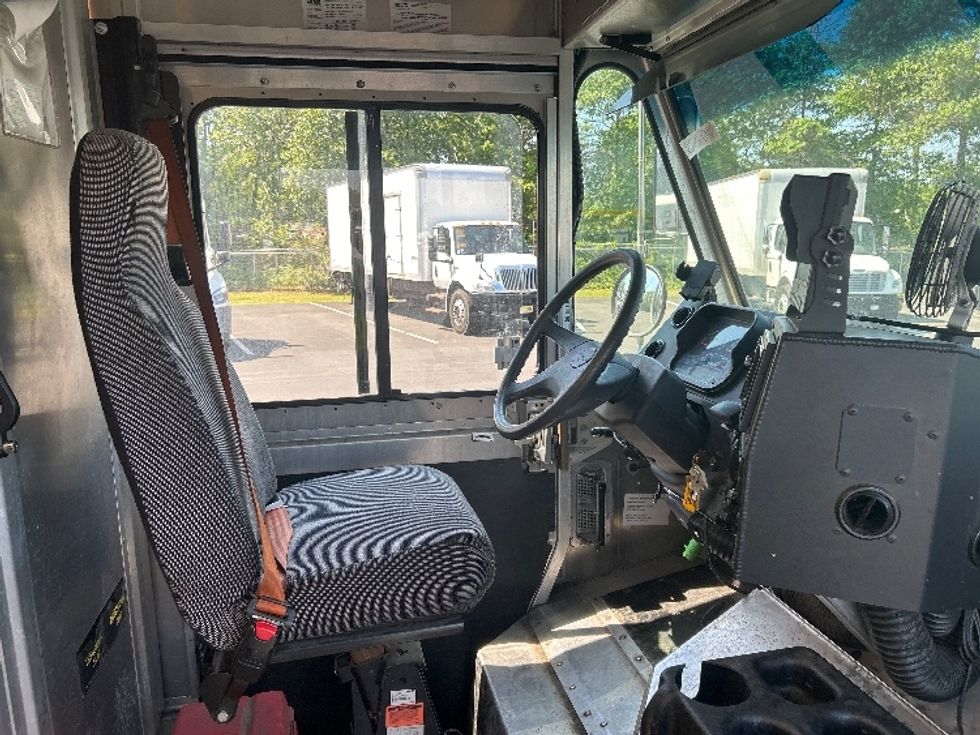 Walk-in Van (Step Van)-Light and Medium Duty Trucks-Freightliner-2022-MT55G-Pennsauken-NJ-82,426\n\t\tmiles-$ 66,000 - Image 21