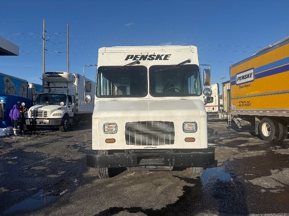 Walk-in Van (Step Van)-Light and Medium Duty Trucks-Freightliner-2022-MT55G-Sterling-VA-40,155\n\t\tmiles-$ 64,750 - Image 2