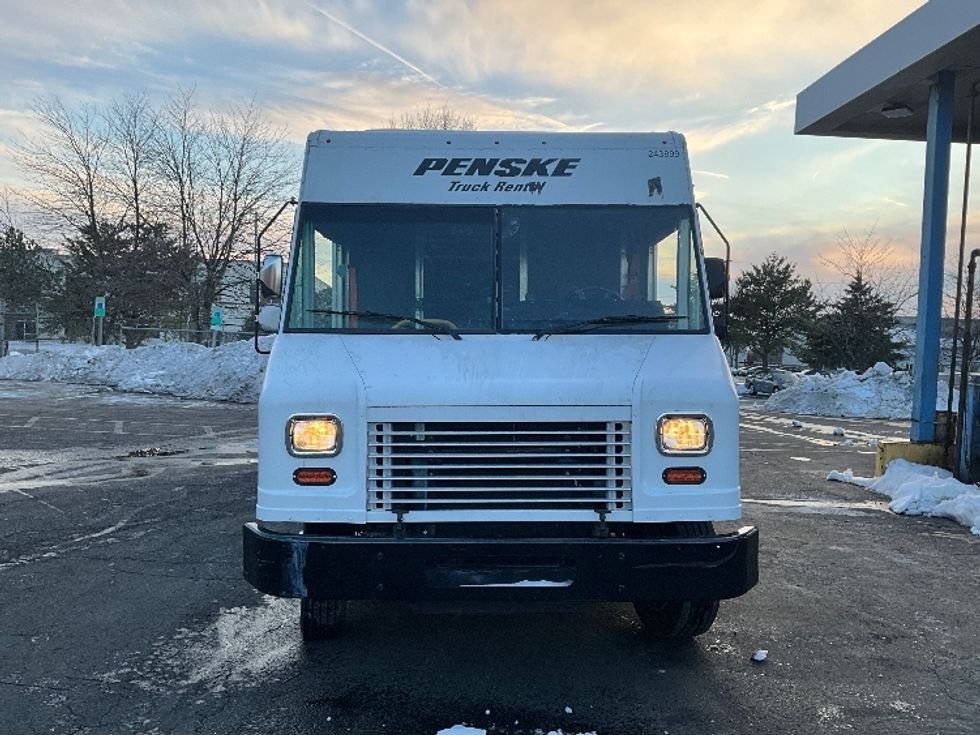 Walk-in Van (Step Van)-Light and Medium Duty Trucks-Freightliner-2022-MT55G-Sterling-VA-41,075\n\t\tmiles-$ 66,500 - Image 2