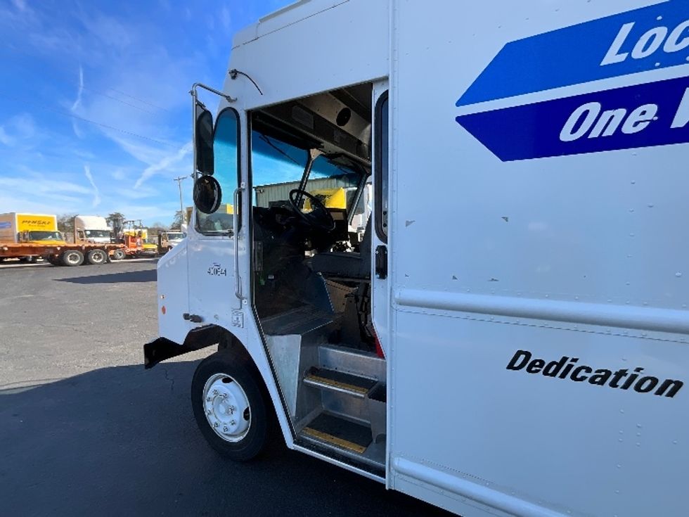 Walk-in Van (Step Van)-Light and Medium Duty Trucks-Freightliner-2022-MT55G-Sterling-VA-51,200\n\t\tmiles-$ 52,000 - Image 15