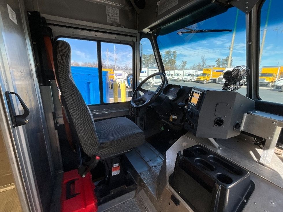 Walk-in Van (Step Van)-Light and Medium Duty Trucks-Freightliner-2022-MT55G-Sterling-VA-51,200\n\t\tmiles-$ 52,000 - Image 21