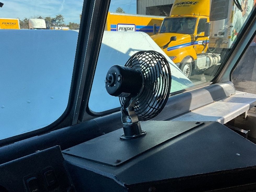 Walk-in Van (Step Van)-Light and Medium Duty Trucks-Freightliner-2022-MT55G-Sterling-VA-51,200\n\t\tmiles-$ 52,000 - Image 25