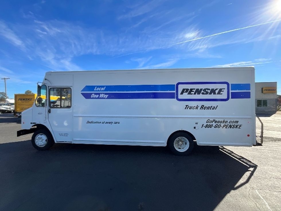 Walk-in Van (Step Van)-Light and Medium Duty Trucks-Freightliner-2022-MT55G-Sterling-VA-51,200\n\t\tmiles-$ 52,000 - Image 4