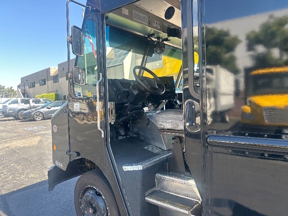 Walk-in Van (Step Van)-Light and Medium Duty Trucks-Freightliner-2024-MT45-Torrance-CA-73,546\n\t\tmiles-$ 74,500 - Image 15