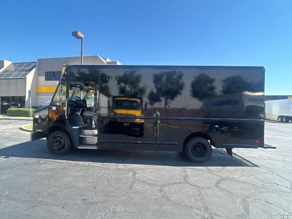 Walk-in Van (Step Van)-Light and Medium Duty Trucks-Freightliner-2024-MT45-Torrance-CA-73,546\n\t\tmiles-$ 74,500 - Image 4