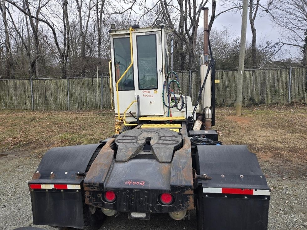 Yard Truck-Heavy Duty Tractors-Autocar-2014-XSPOTTER-Greensboro-NC-51,156\n\t\tmiles-$ 39,250 - Image 3