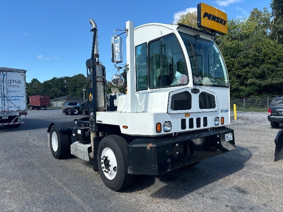 2017 Autocar XSPOTTER Yard Truck