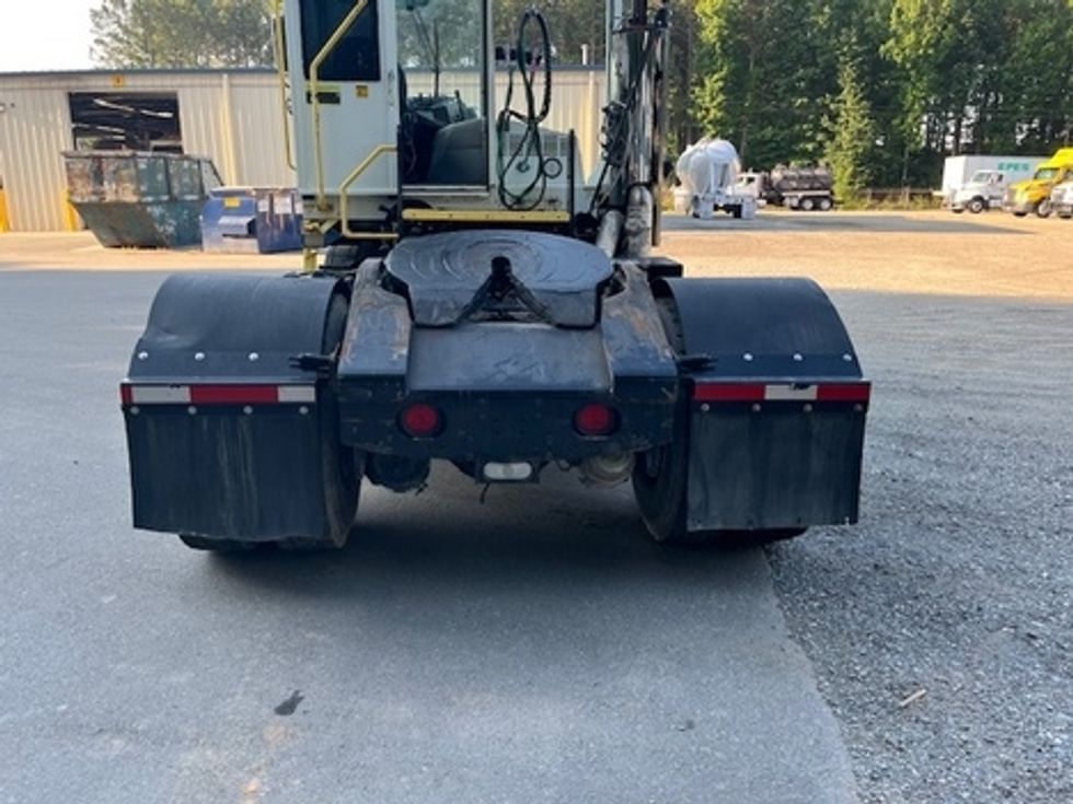 Yard Truck-Heavy Duty Tractors-Autocar-2018-XSPOTTER-Sanford-NC-60,216\n\t\tmiles-$ 53,000 - Image 2