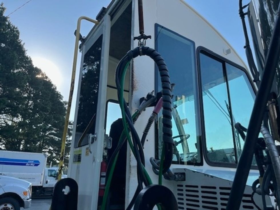 Yard Truck-Heavy Duty Tractors-Autocar-2018-XSPOTTER-Sanford-NC-60,216\n\t\tmiles-$ 53,000 - Image 8