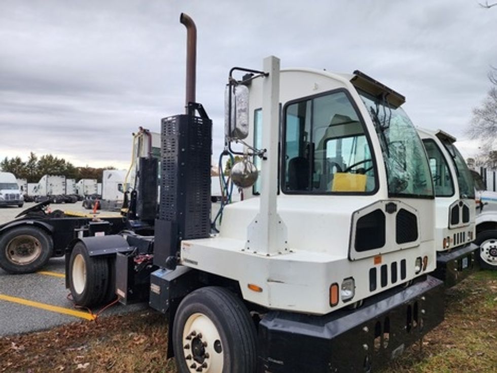 Yard Truck-Heavy Duty Tractors-Autocar-2019-XSPOTTER-Greensboro-NC-41,943\n\t\tmiles-$ 67,500 - Image 1
