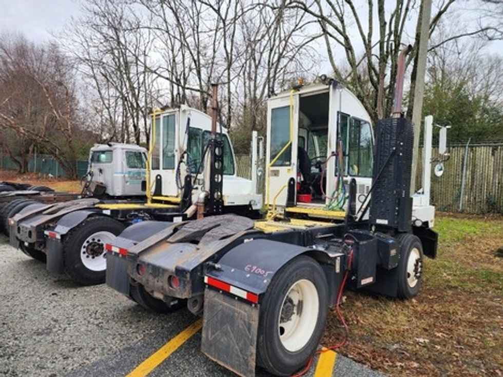 Yard Truck-Heavy Duty Tractors-Autocar-2019-XSPOTTER-Greensboro-NC-41,943\n\t\tmiles-$ 67,500 - Image 7