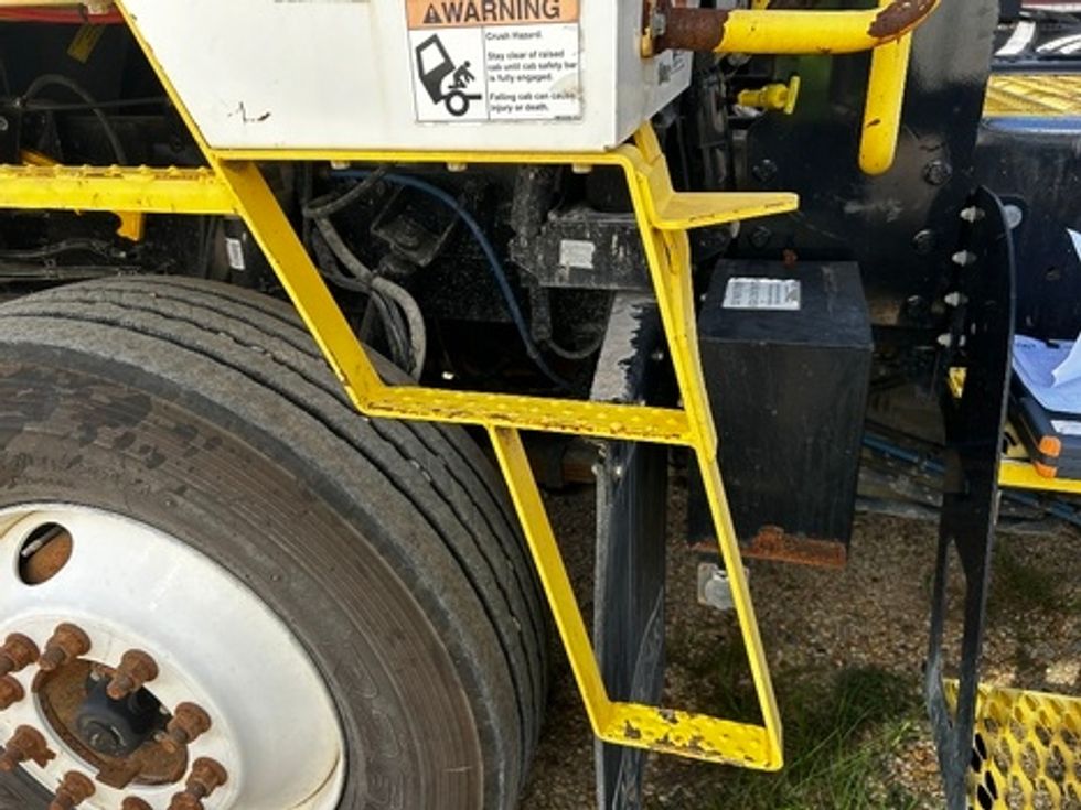 Yard Truck-Heavy Duty Tractors-Autocar-2019-XSPOTTER-Hattiesburg-MS-66,000\n\t\tmiles-$ 62,250 - Image 14