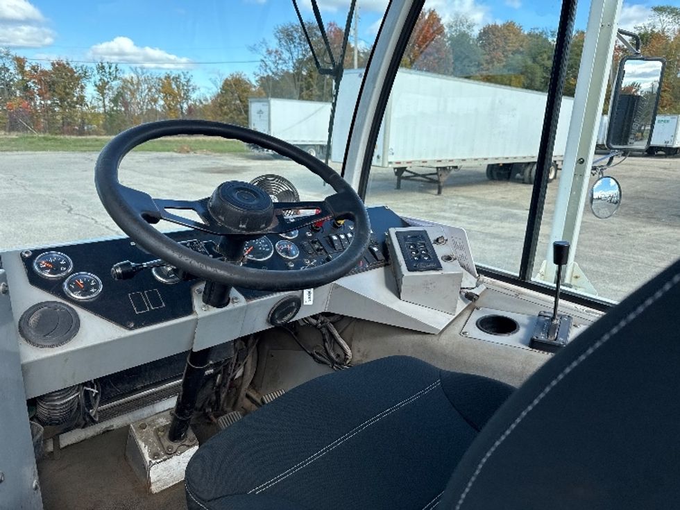 Yard Truck-Heavy Duty Tractors-Autocar-2020-ACTT42-Kalamazoo-MI-49,880\n\t\tmiles-$ 68,750 - Image 10