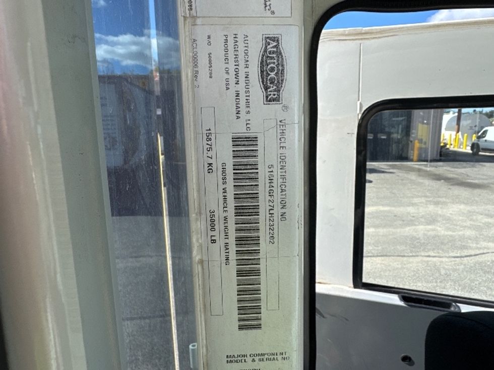 Yard Truck-Heavy Duty Tractors-Autocar-2020-ACTT42-Kalamazoo-MI-49,880\n\t\tmiles-$ 68,750 - Image 13