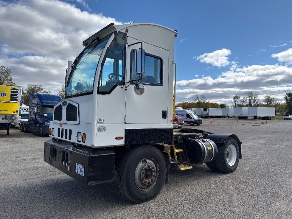 Yard Truck-Heavy Duty Tractors-Autocar-2020-ACTT42-Kalamazoo-MI-49,880\n\t\tmiles-$ 68,750 - Image 3