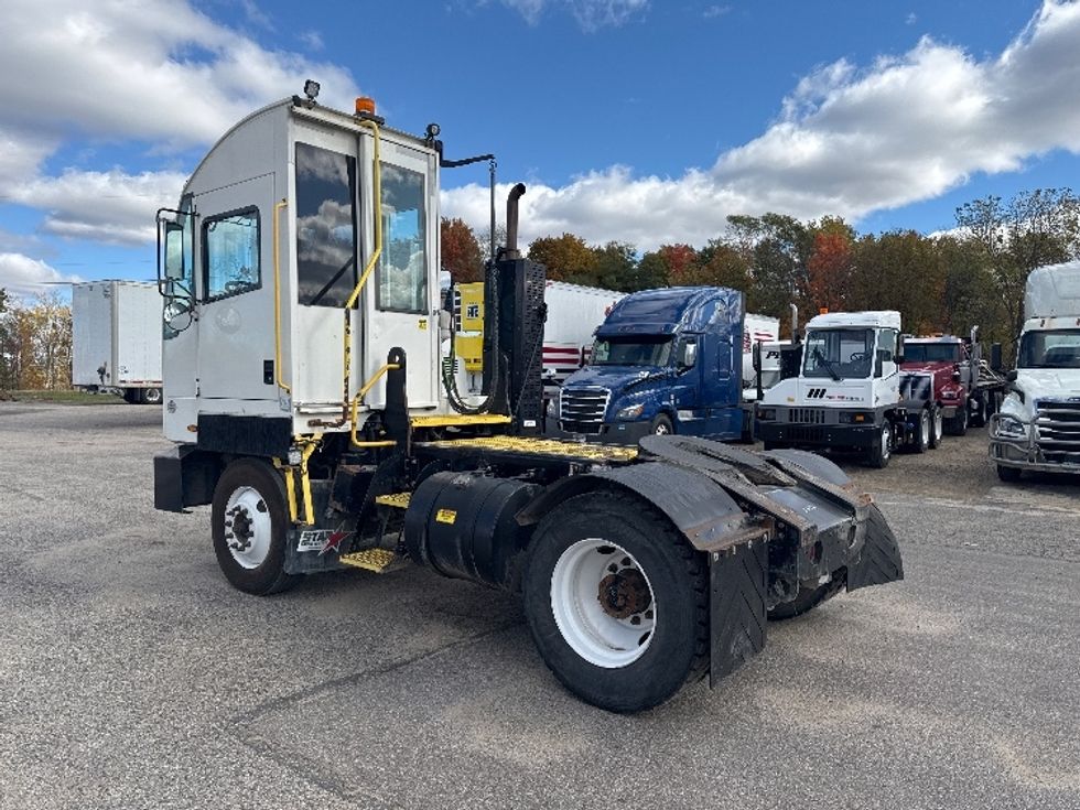 Yard Truck-Heavy Duty Tractors-Autocar-2020-ACTT42-Kalamazoo-MI-56,373\n\t\tmiles-$ 73,000 - Image 5