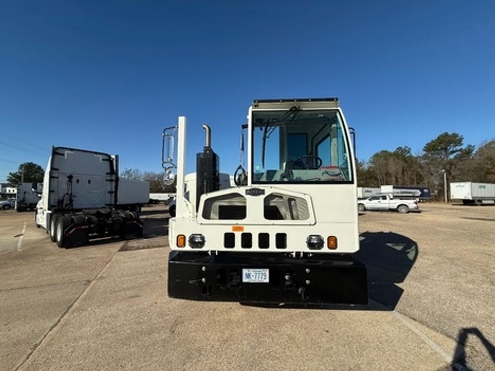 Yard Truck-Heavy Duty Tractors-Autocar-2020-XSPOTTER-Belden-MS-65,894\n\t\tmiles-$ 72,000 - Image 1