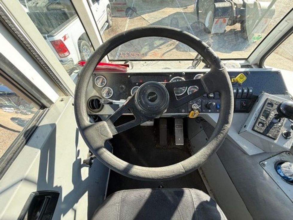 Yard Truck-Heavy Duty Tractors-Autocar-2020-XSPOTTER-Belden-MS-65,894\n\t\tmiles-$ 72,000 - Image 17