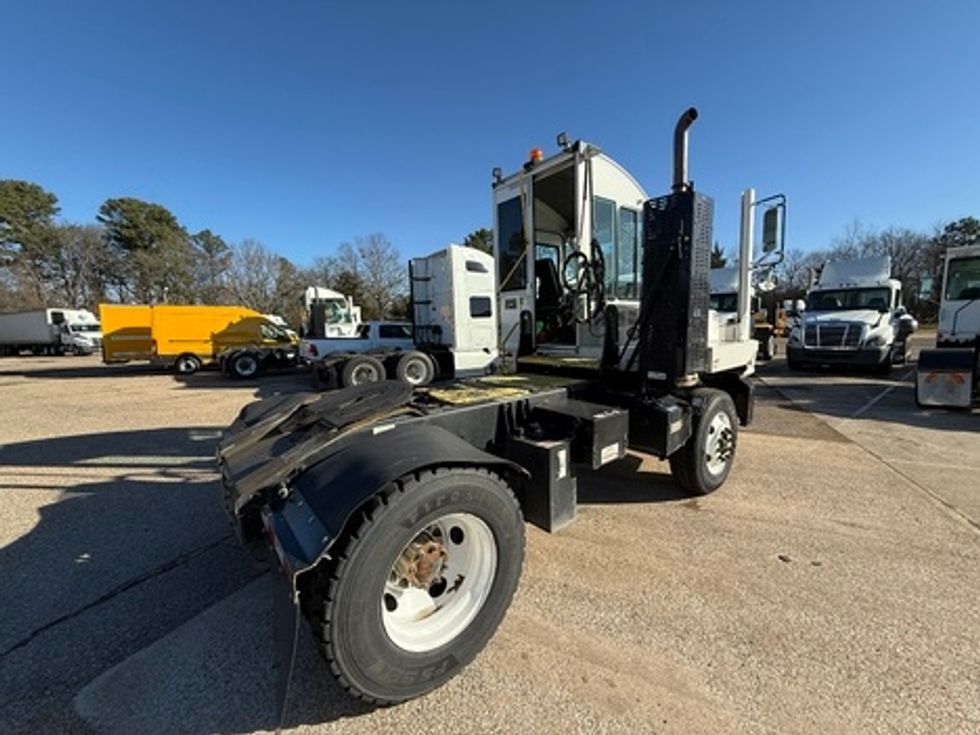 Yard Truck-Heavy Duty Tractors-Autocar-2020-XSPOTTER-Belden-MS-65,894\n\t\tmiles-$ 72,000 - Image 6