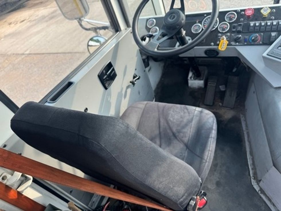 Yard Truck-Heavy Duty Tractors-Autocar-2020-XSPOTTER-Belden-MS-68,841\n\t\tmiles-$ 72,000 - Image 10