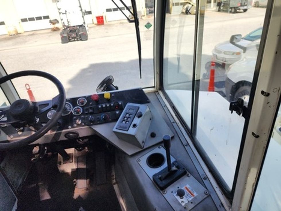 Yard Truck-Heavy Duty Tractors-Autocar-2020-XSPOTTER-Greensboro-NC-0\n\t\tmiles-$ 80,000 - Image 11