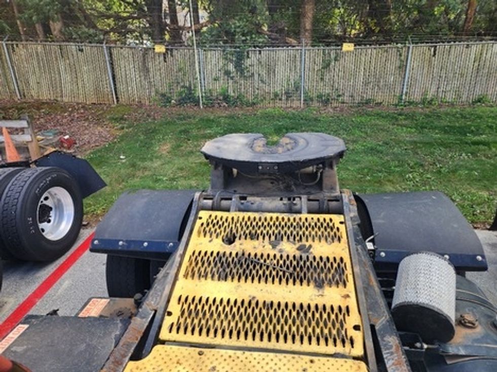 Yard Truck-Heavy Duty Tractors-Autocar-2020-XSPOTTER-Greensboro-NC-0\n\t\tmiles-$ 80,000 - Image 16