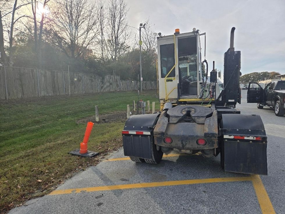 Yard Truck-Heavy Duty Tractors-Autocar-2020-XSPOTTER-Greensboro-NC-0\n\t\tmiles-$ 80,000 - Image 4