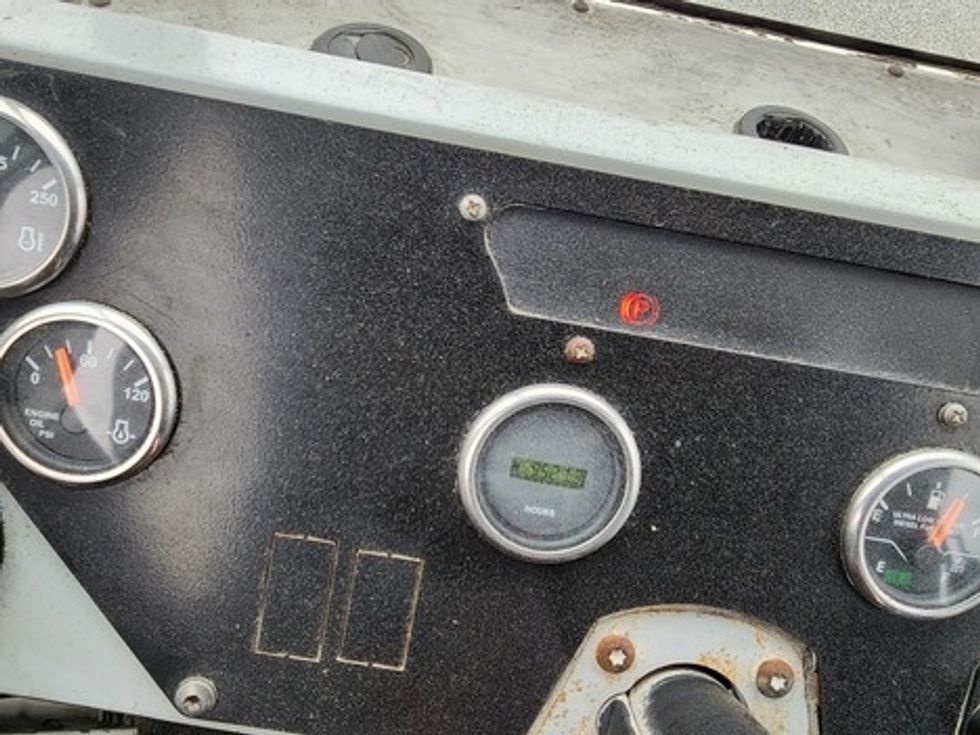 Yard Truck-Heavy Duty Tractors-Autocar-2020-XSPOTTER-Greensboro-NC-24,799\n\t\tmiles-$ 60,000 - Image 12