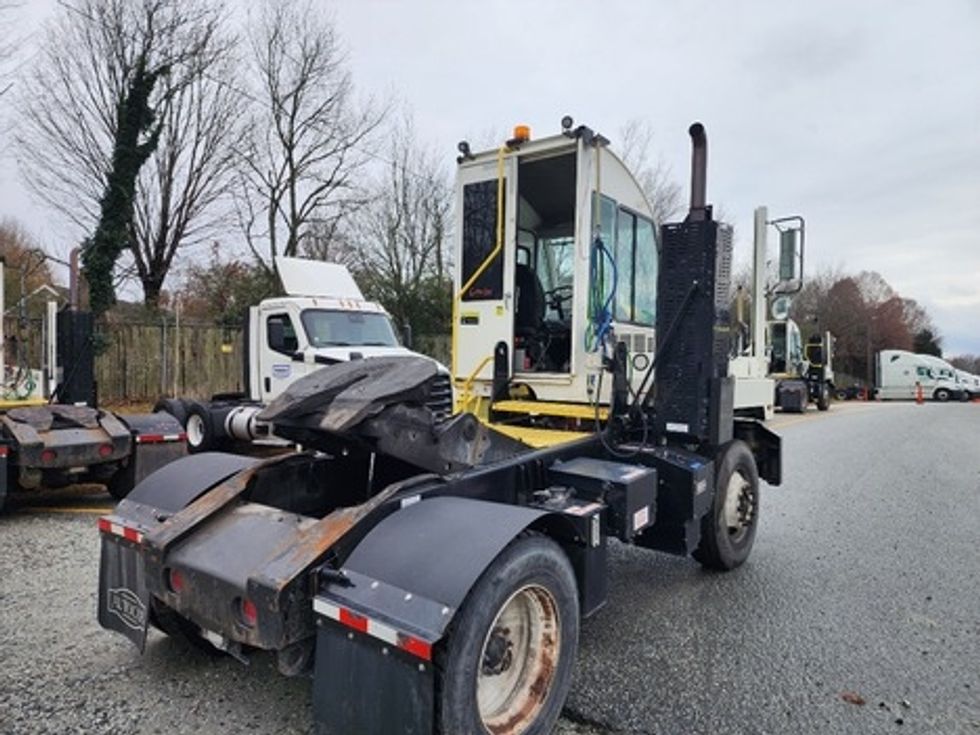 Yard Truck-Heavy Duty Tractors-Autocar-2020-XSPOTTER-Greensboro-NC-24,799\n\t\tmiles-$ 60,000 - Image 5