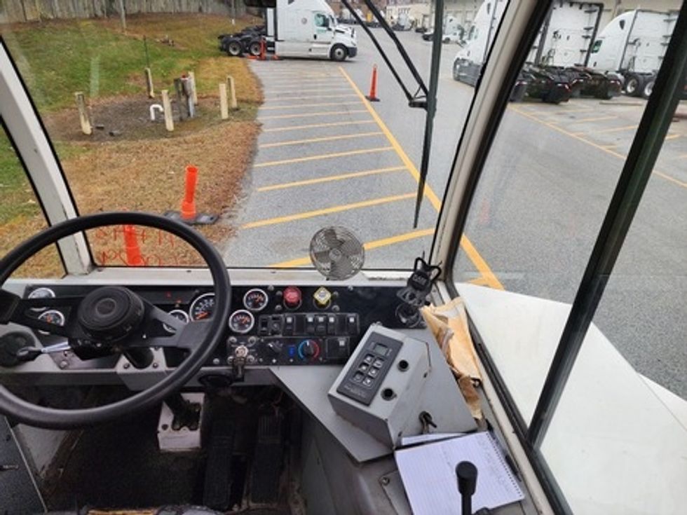 Yard Truck-Heavy Duty Tractors-Autocar-2020-XSPOTTER-Greensboro-NC-35,443\n\t\tmiles-$ 60,000 - Image 11