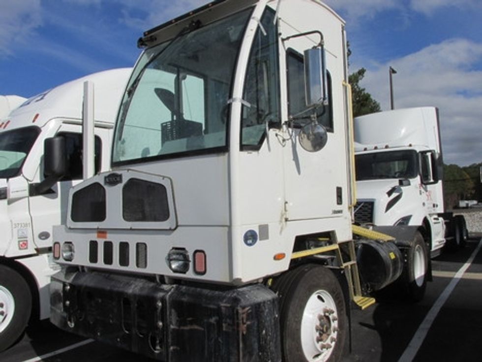 Yard Truck-Heavy Duty Tractors-Autocar-2020-XSPOTTER-Lithia Springs-GA-31,326\n\t\tmiles-$ 64,000 - Image 2