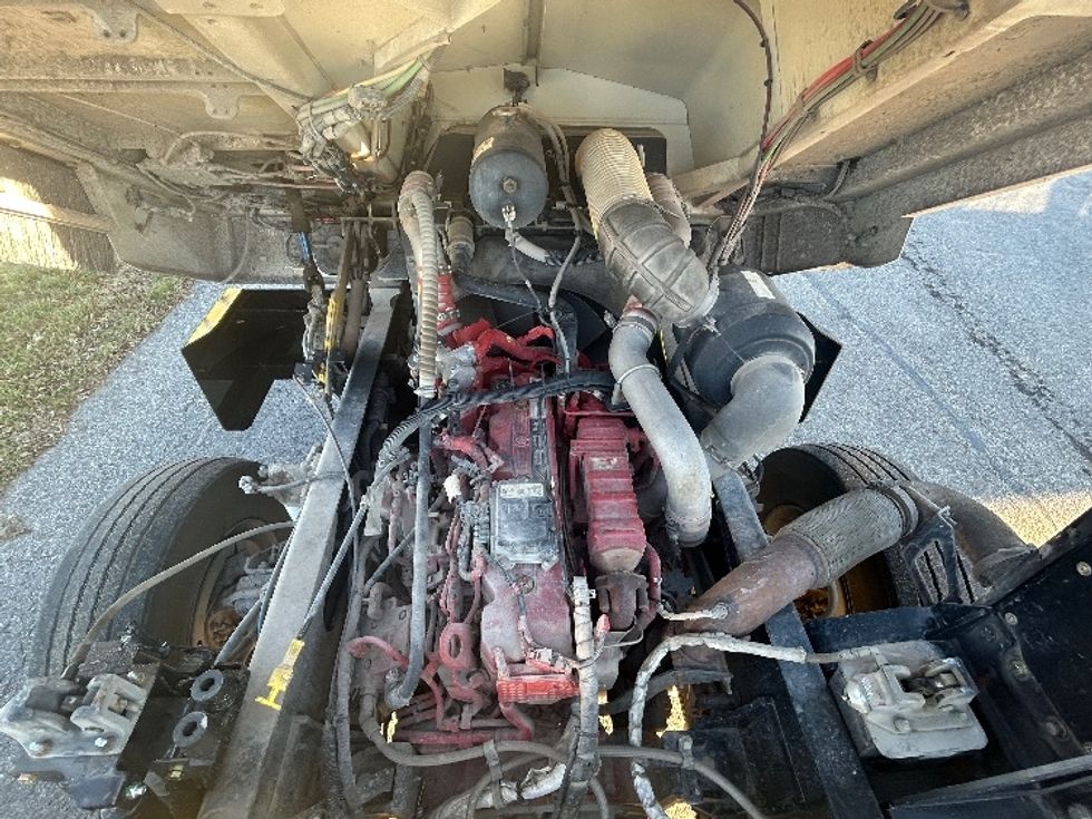 Yard Truck-Heavy Duty Tractors-Autocar-2022-ACTT42-Battle Creek-MI-57,432\n\t\tmiles-$ 89,250 - Image 14