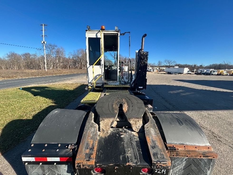 Yard Truck-Heavy Duty Tractors-Autocar-2022-ACTT42-Battle Creek-MI-57,432\n\t\tmiles-$ 89,250 - Image 6