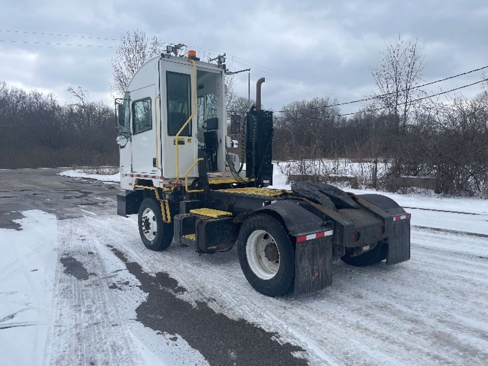 Yard Truck-Heavy Duty Tractors-Autocar-2022-ACTT42-Kalamazoo-MI-2,573\n\t\tmiles-$ 96,500 - Image 5