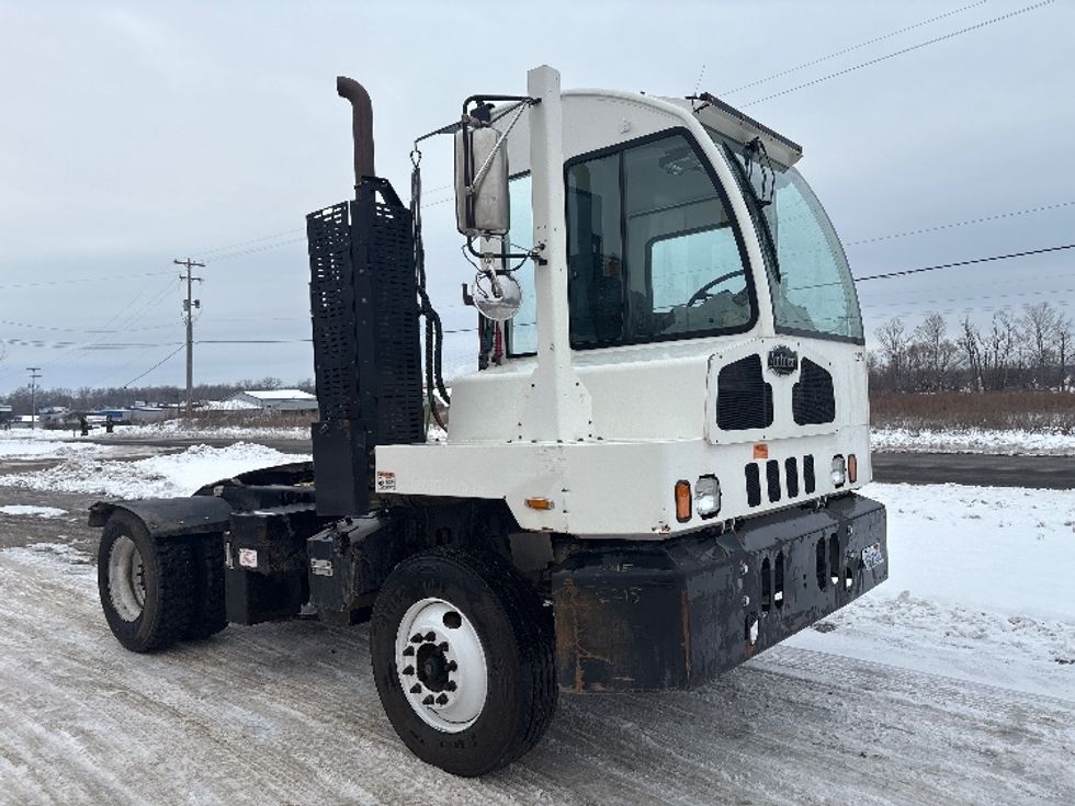 Yard Truck-Heavy Duty Tractors-Autocar-2022-ACTT42-Kalamazoo-MI-31,007\n\t\tmiles-$ 97,500 - Image 1