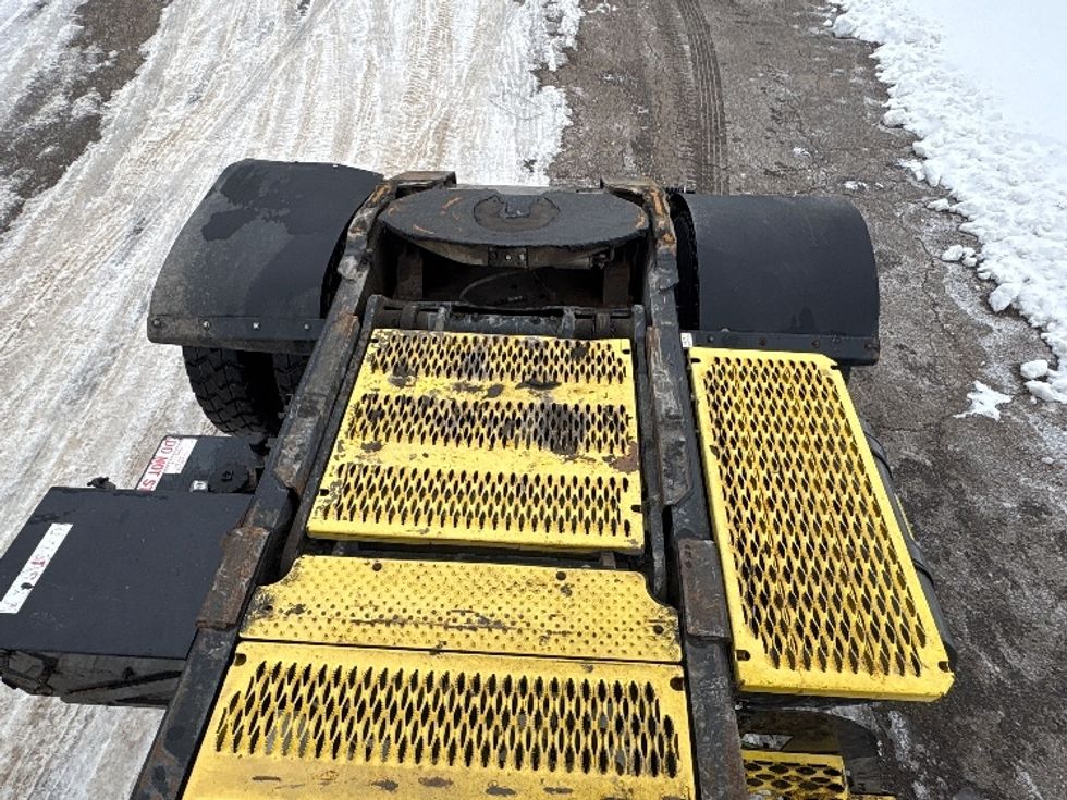 Yard Truck-Heavy Duty Tractors-Autocar-2022-ACTT42-Kalamazoo-MI-31,007\n\t\tmiles-$ 97,500 - Image 16