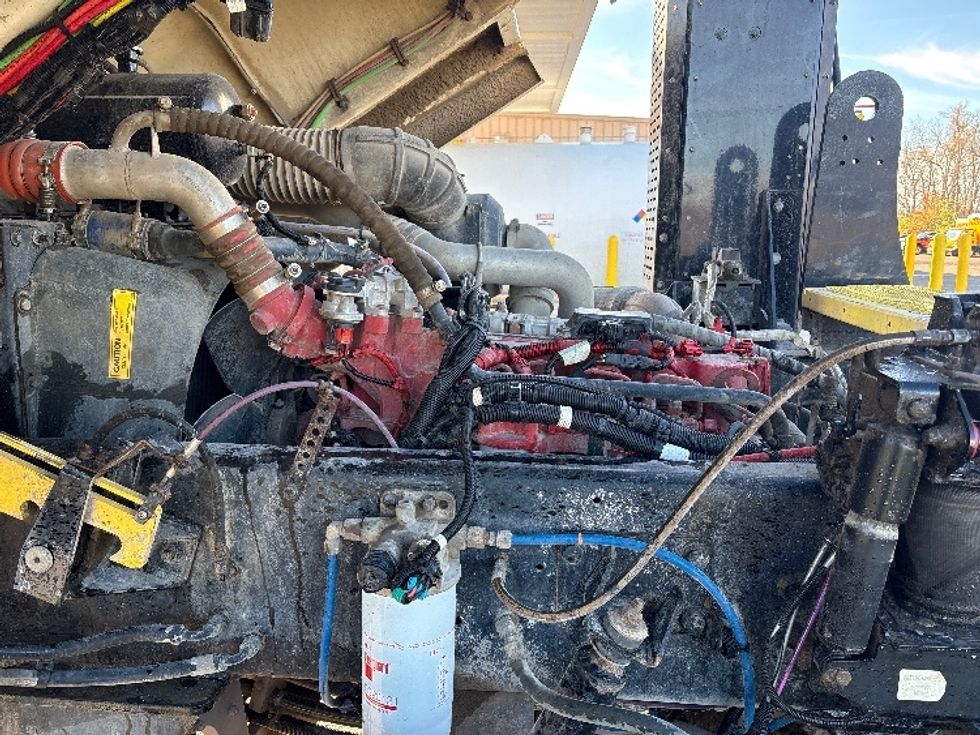 Yard Truck-Heavy Duty Tractors-Autocar-2022-ACTT42-Kalamazoo-MI-59,514\n\t\tmiles-$ 94,750 - Image 15