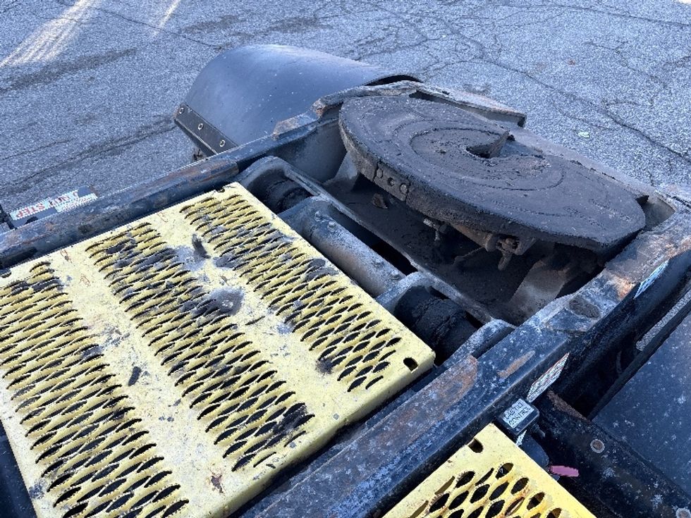 Yard Truck-Heavy Duty Tractors-Autocar-2022-ACTT42-Kalamazoo-MI-59,514\n\t\tmiles-$ 94,750 - Image 16