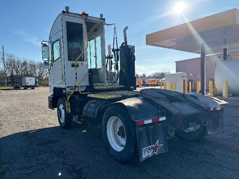 Yard Truck-Heavy Duty Tractors-Autocar-2022-ACTT42-Kalamazoo-MI-59,514\n\t\tmiles-$ 94,750 - Image 5