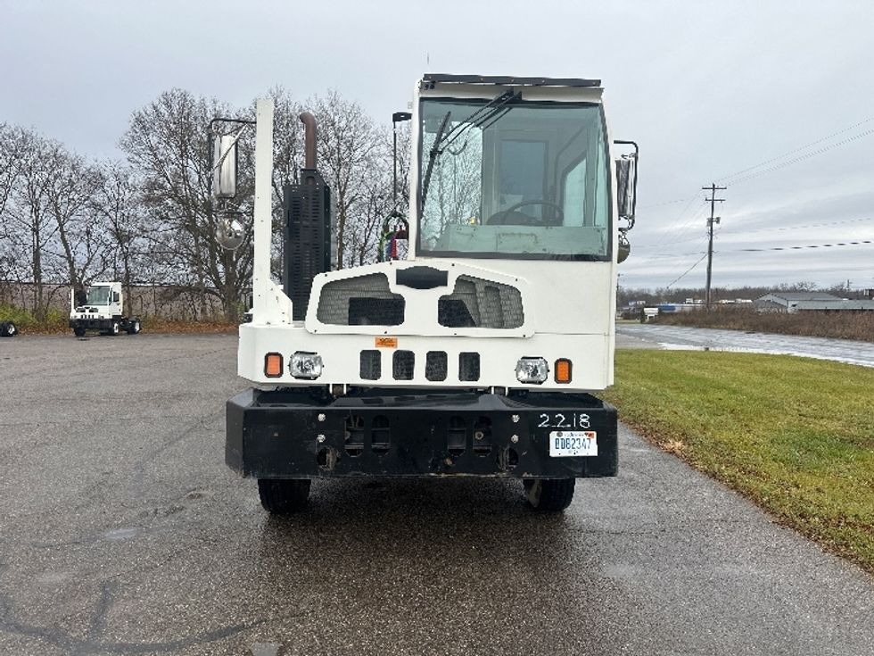 Yard Truck-Heavy Duty Tractors-Autocar-2022-ACTT42-Kalamazoo-MI-61,625\n\t\tmiles-$ 88,750 - Image 2