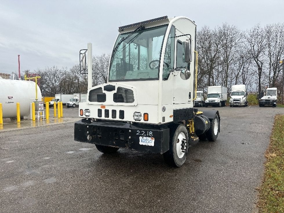Yard Truck-Heavy Duty Tractors-Autocar-2022-ACTT42-Kalamazoo-MI-61,625\n\t\tmiles-$ 88,750 - Image 3