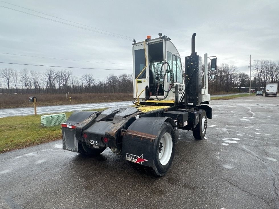 Yard Truck-Heavy Duty Tractors-Autocar-2022-ACTT42-Kalamazoo-MI-61,625\n\t\tmiles-$ 88,750 - Image 7