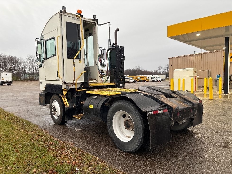 Yard Truck-Heavy Duty Tractors-Autocar-2022-ACTT42-Kalamazoo-MI-64,176\n\t\tmiles-$ 88,250 - Image 5