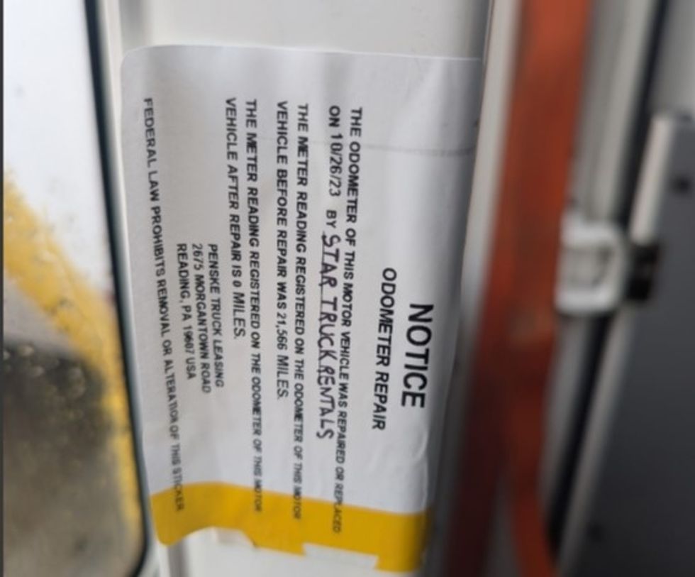 Yard Truck-Heavy Duty Tractors-Autocar-2023-ACTT42-Cadillac-MI-36,972\n\t\tmiles-$ 110,250 - Image 19