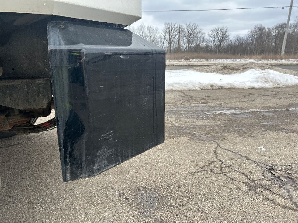 Yard Truck-Heavy Duty Tractors-Autocar-2023-ACTT42-Cadillac-MI-36,972\n\t\tmiles-$ 110,250 - Image 20