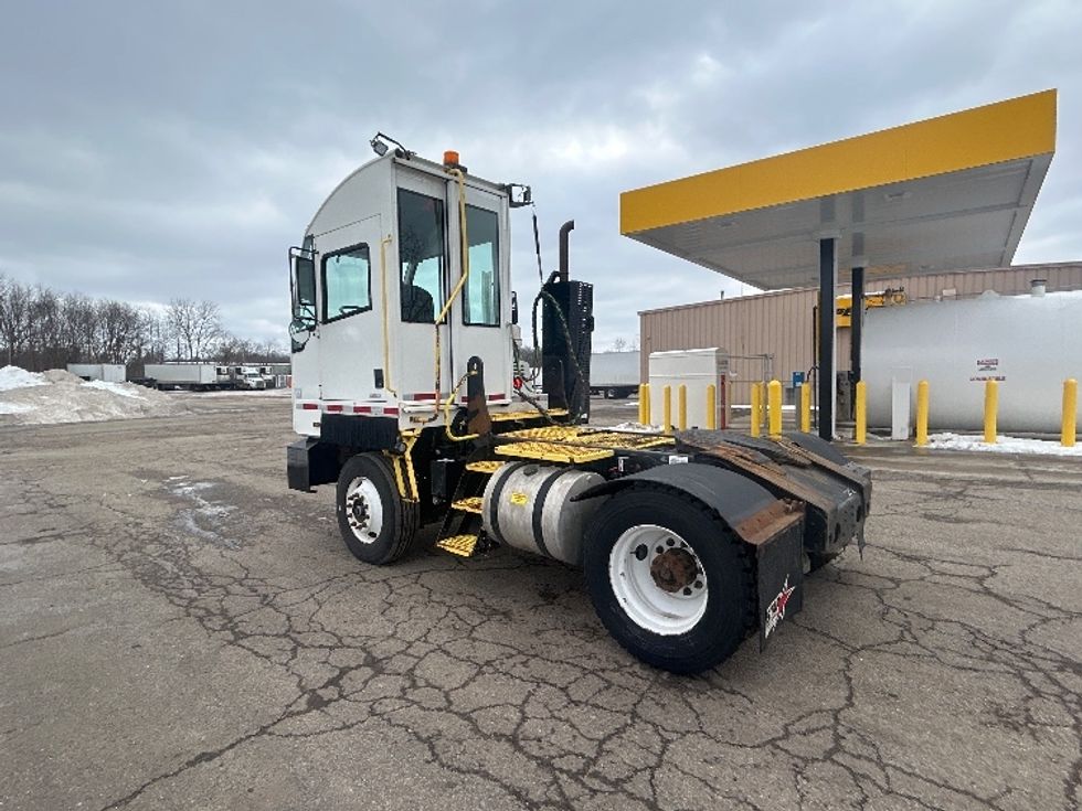 Yard Truck-Heavy Duty Tractors-Autocar-2023-ACTT42-Cadillac-MI-36,972\n\t\tmiles-$ 110,250 - Image 5