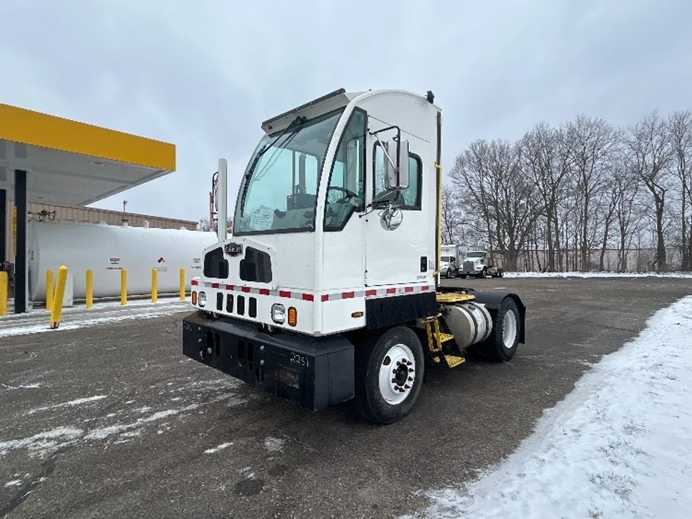 Yard Truck-Heavy Duty Tractors-Autocar-2023-ACTT42-Kalamazoo-MI-49,004\n\t\tmiles-$ 107,250 - Image 3